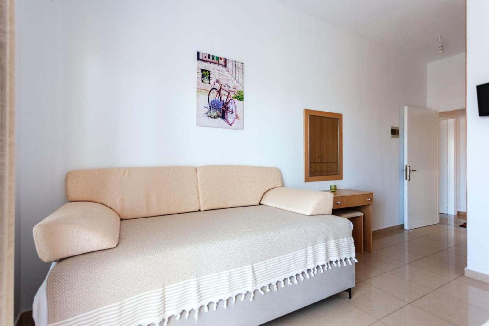 Zacharias Apartments Himare Bagian luar foto